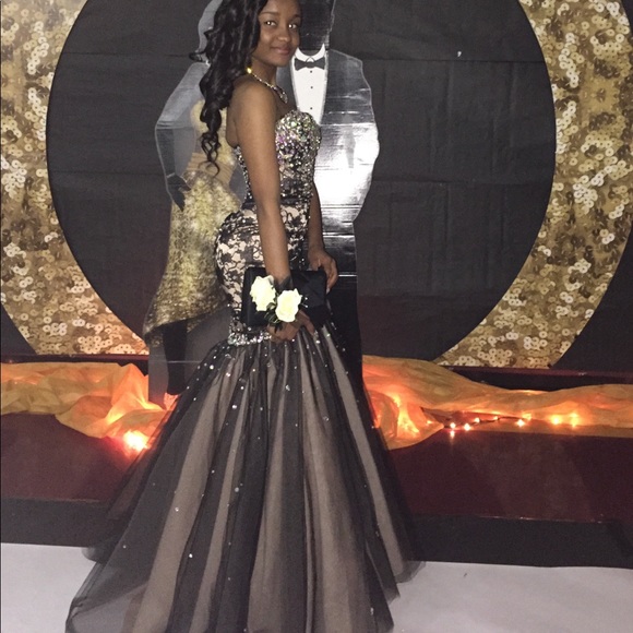 black and champagne prom dress